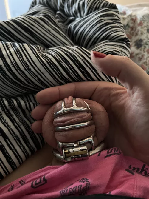 Day one of holding myself accountable. Nobody is going lock me so I’ll do it myself!