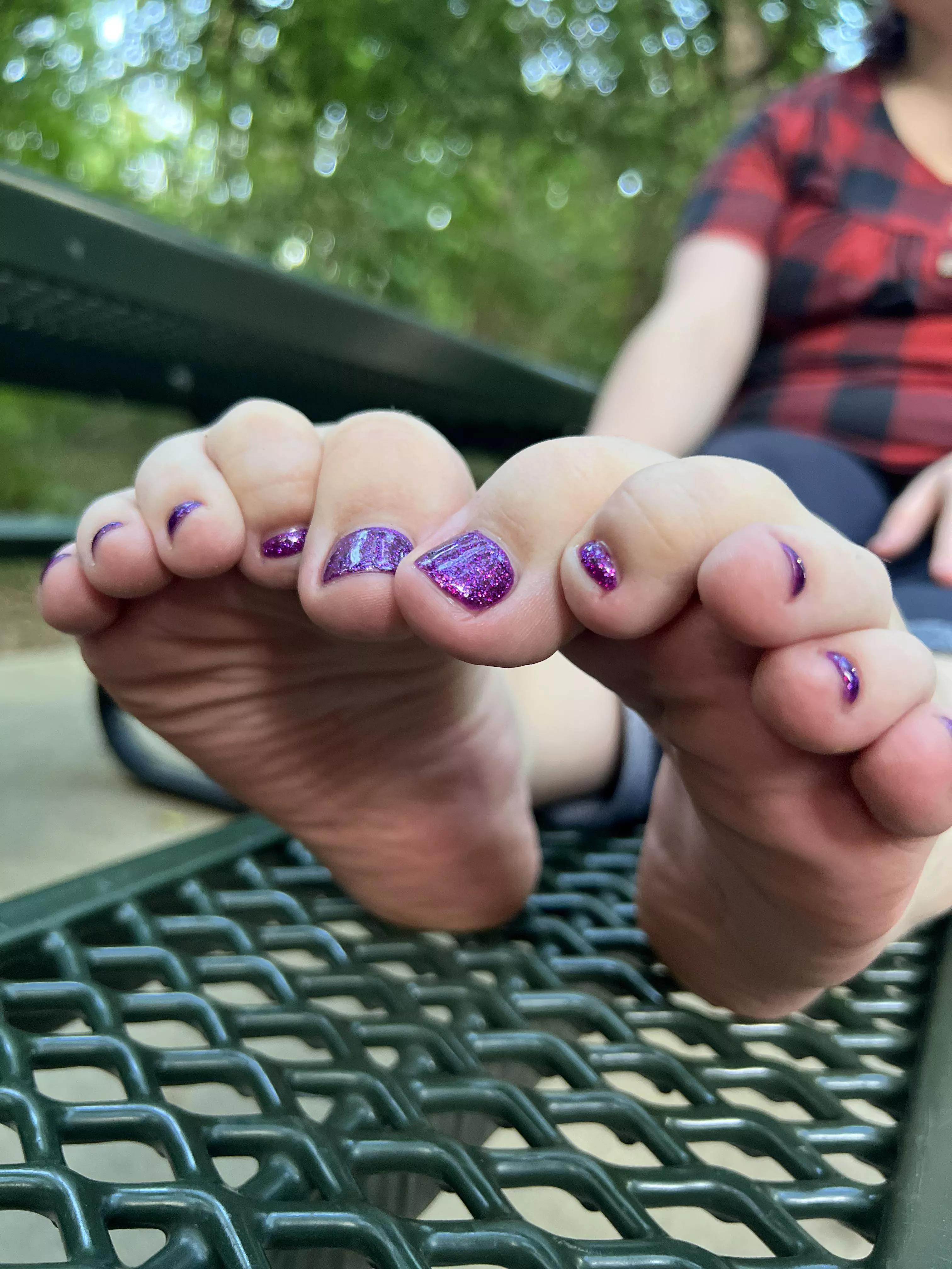 Do you guys like the purple or should I do red? Plus should I keep posting here please let me know ❤️