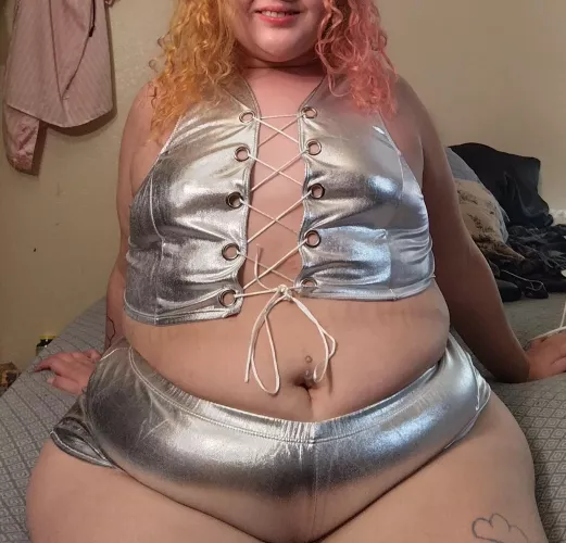 embracing the thick 🤷‍♀️