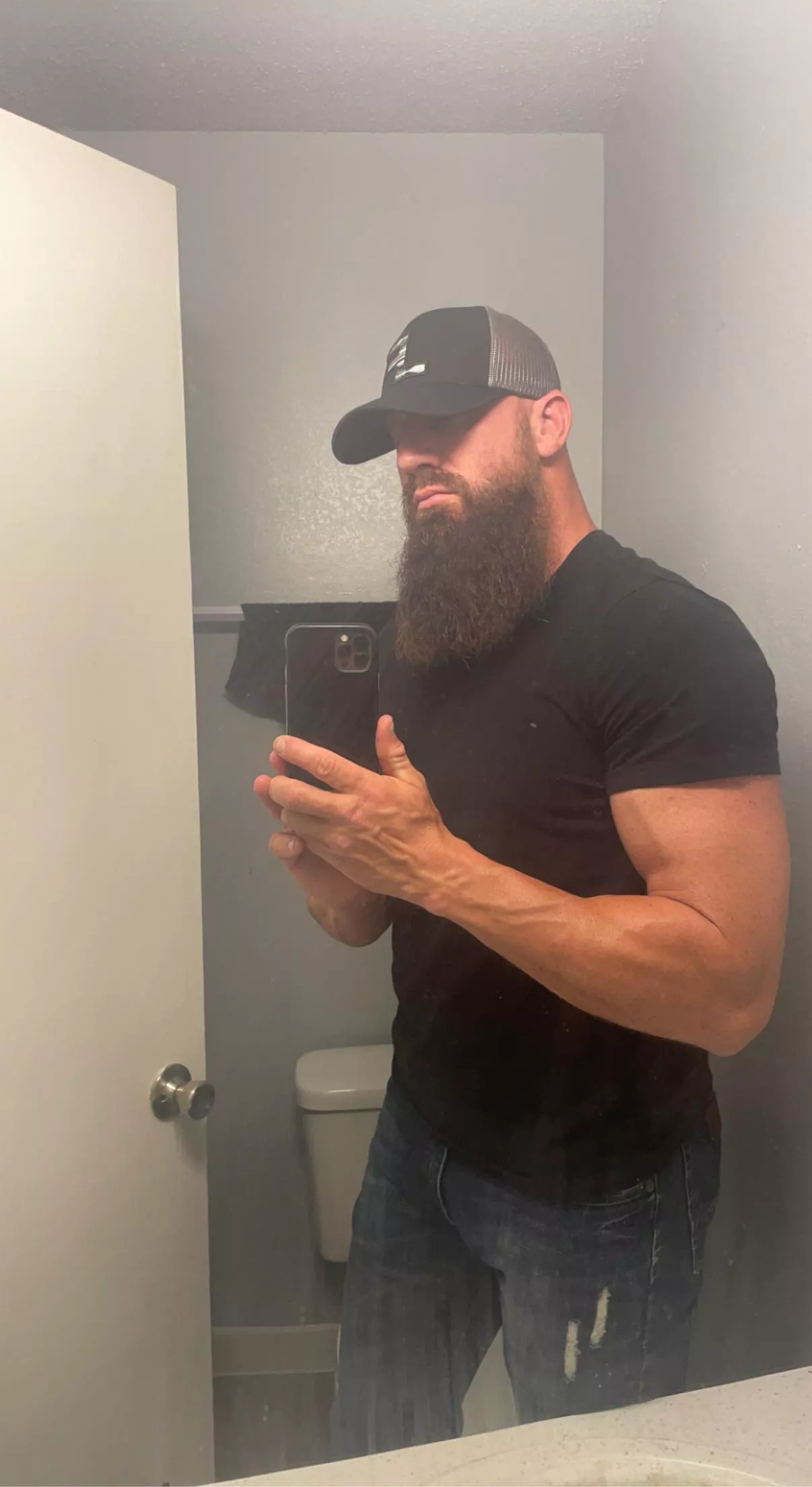 Free beard, you’ll have to work to get in the jeans 😉