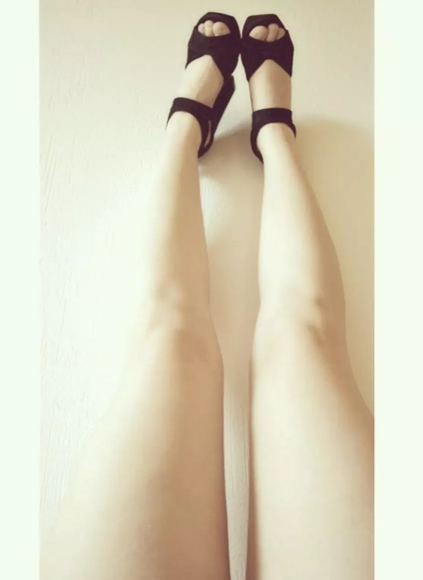 Heels on. Legs to the sky.