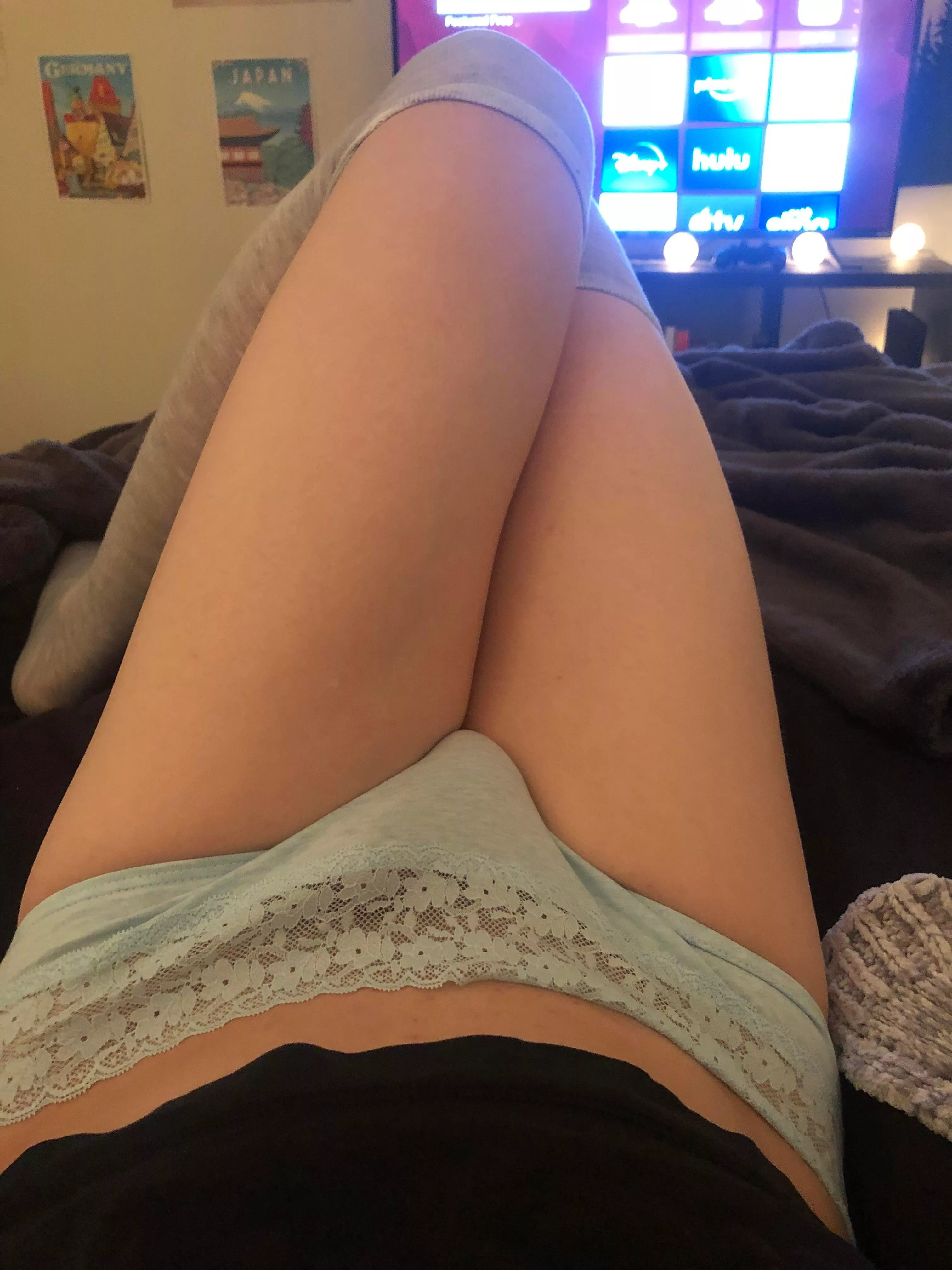 Hey let’s cuddle ☺️