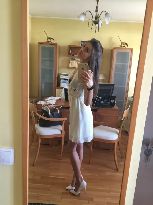 I just love dressing well for work hpoing my boss and clients stay productive and happy!