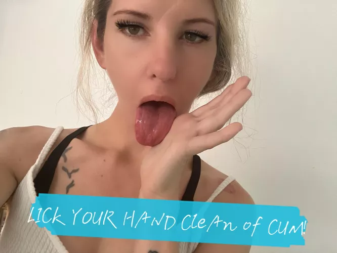 I know your craving licking your hand clean of cum for dinner 🥘 tonight !!