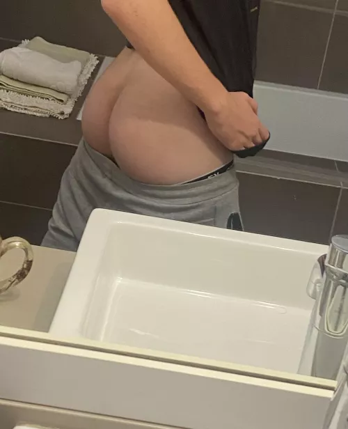 Opinions on my smooth 18 y/o ass?