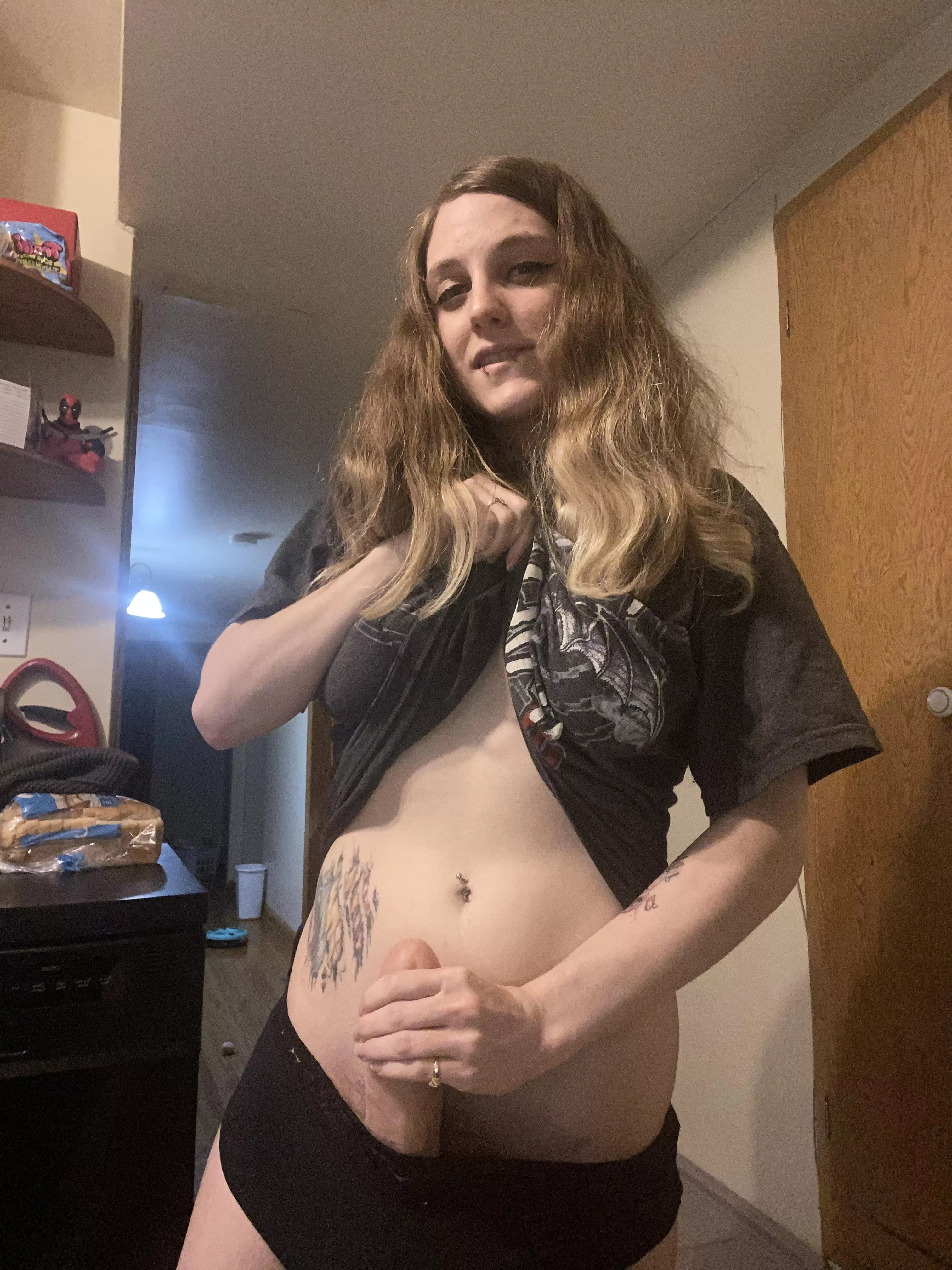 When darkness falls My dick calls 😜😈