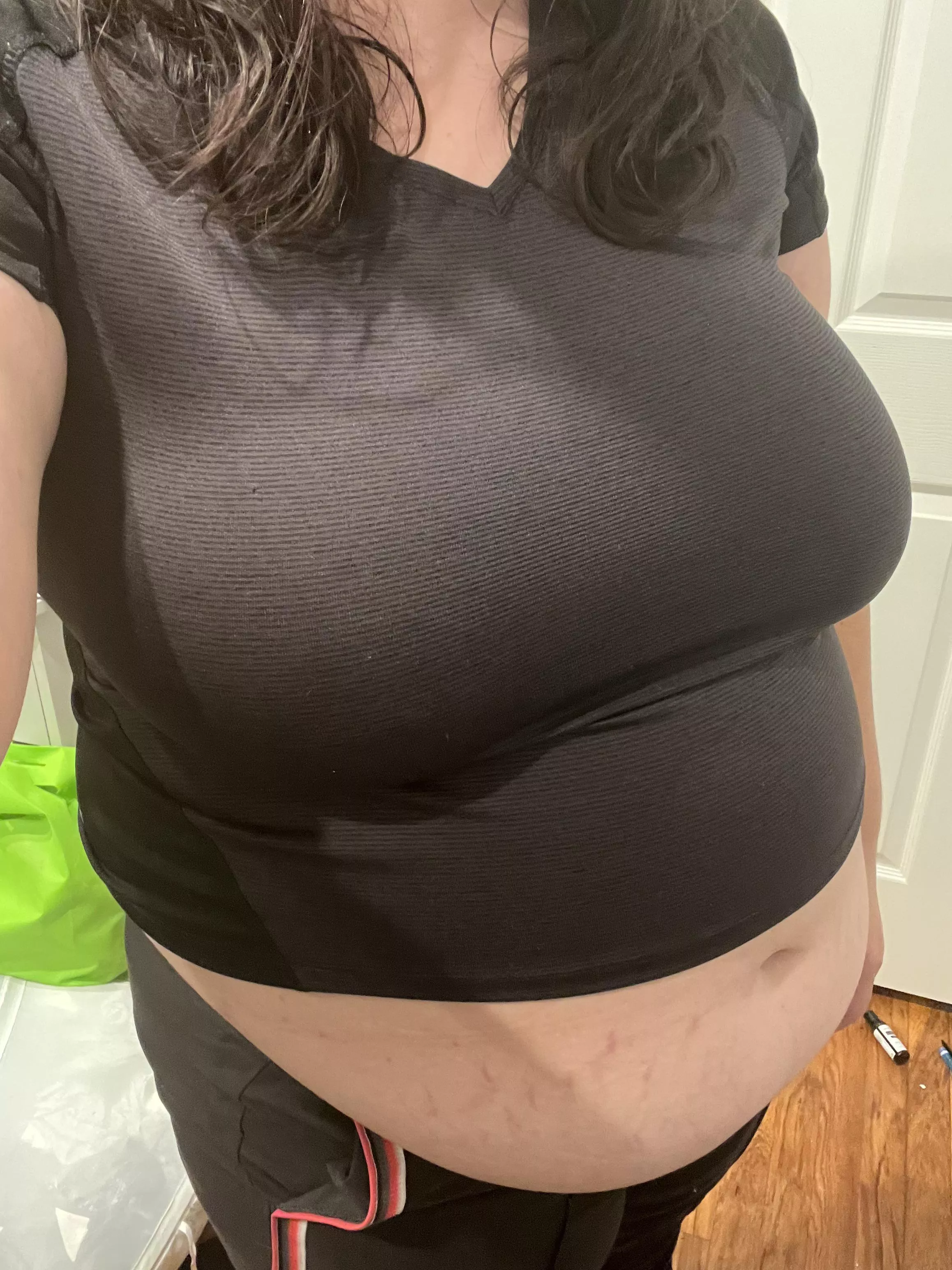 Who wants to talk about my growing belly? Message me