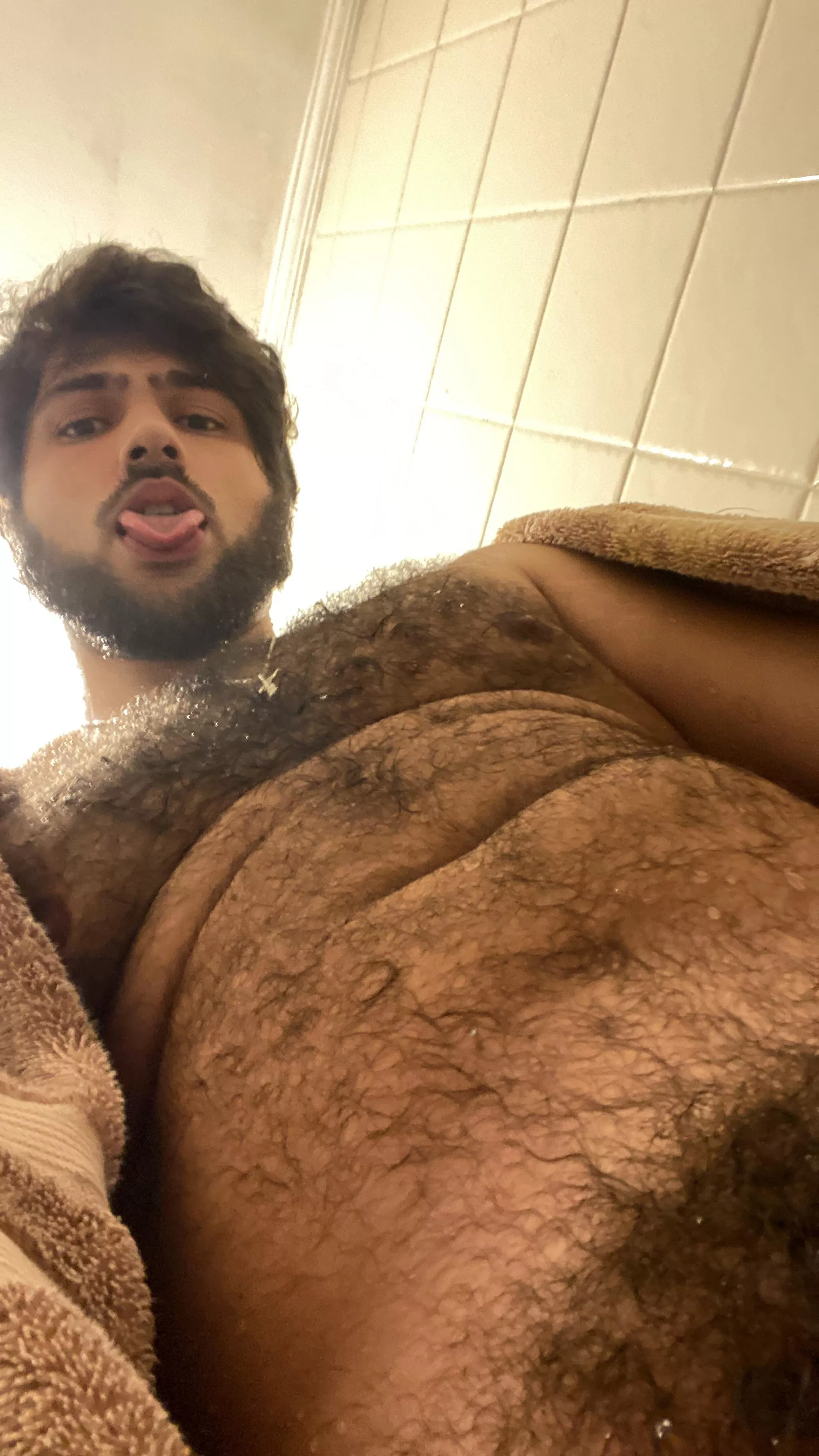 After shower, se me my OF babiesss 😈