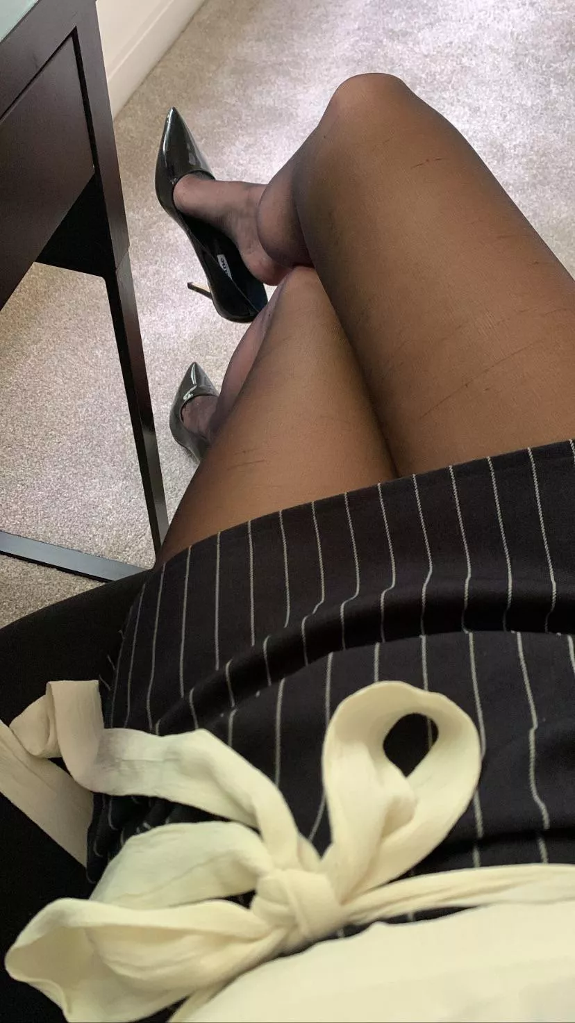 Day 12 of office trouble: caught boss looking as I dangled my heels! He scheduled a meeting for later. Do you think I am in trouble?🤔