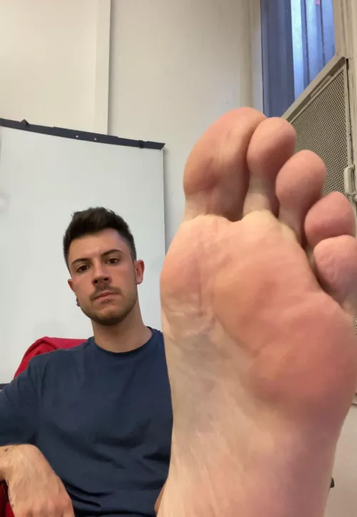 Do you want to lick my feet? 👅👅🔥