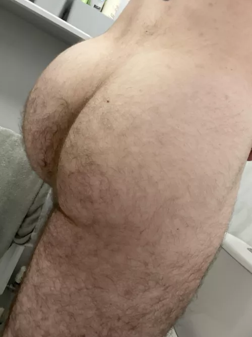 Hairy from behind