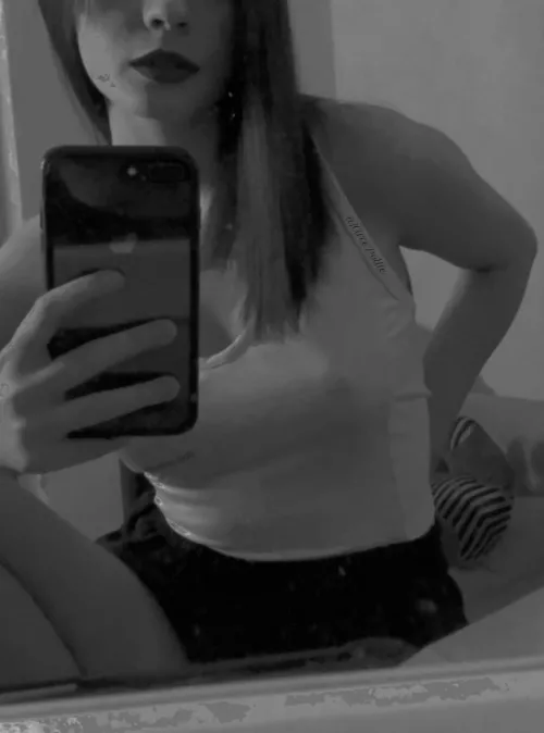 I may go to bed early but first I will leave this here 💕✨ [f]