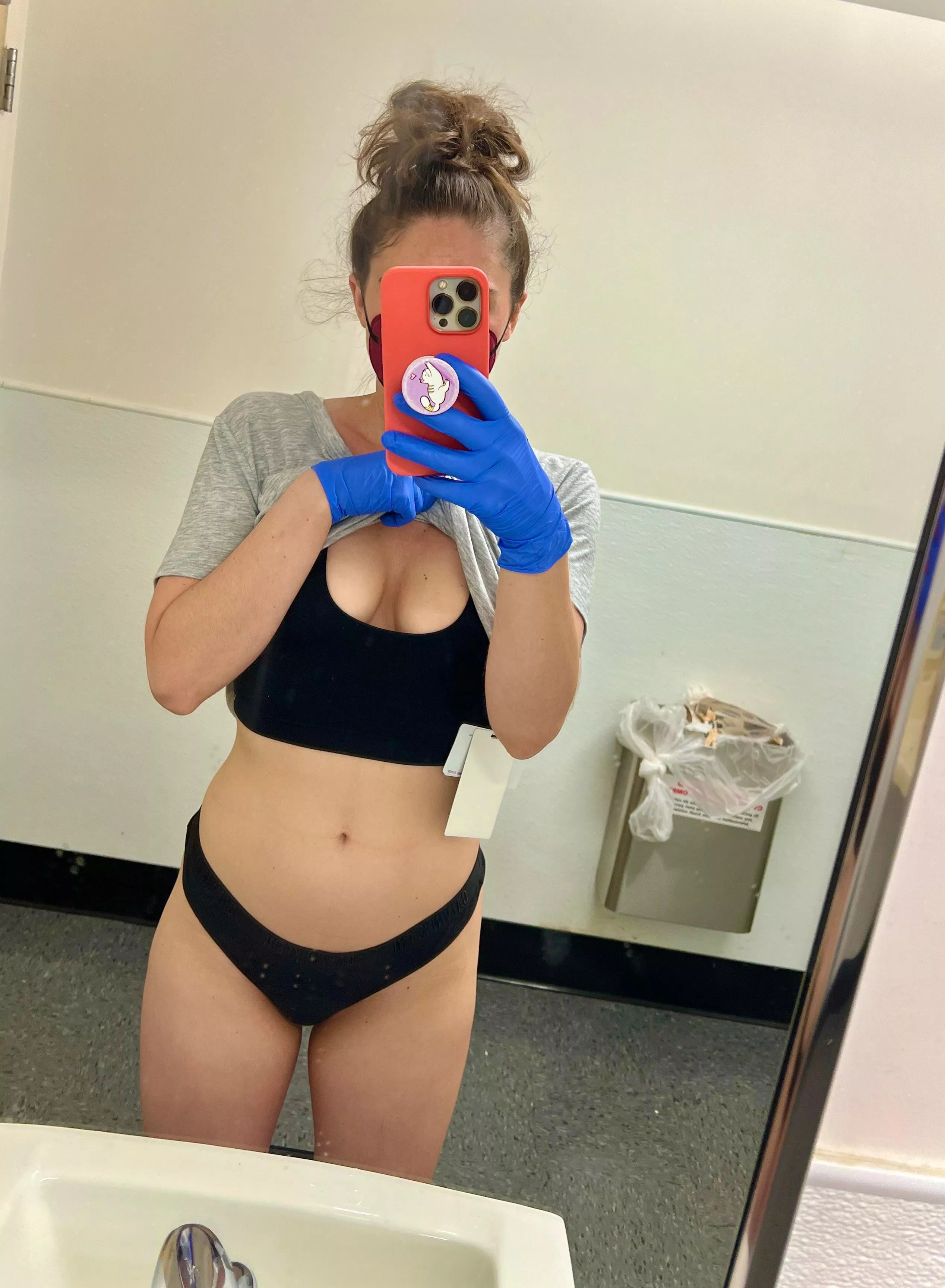 If I was your nurse, would you get hard on the exam table?