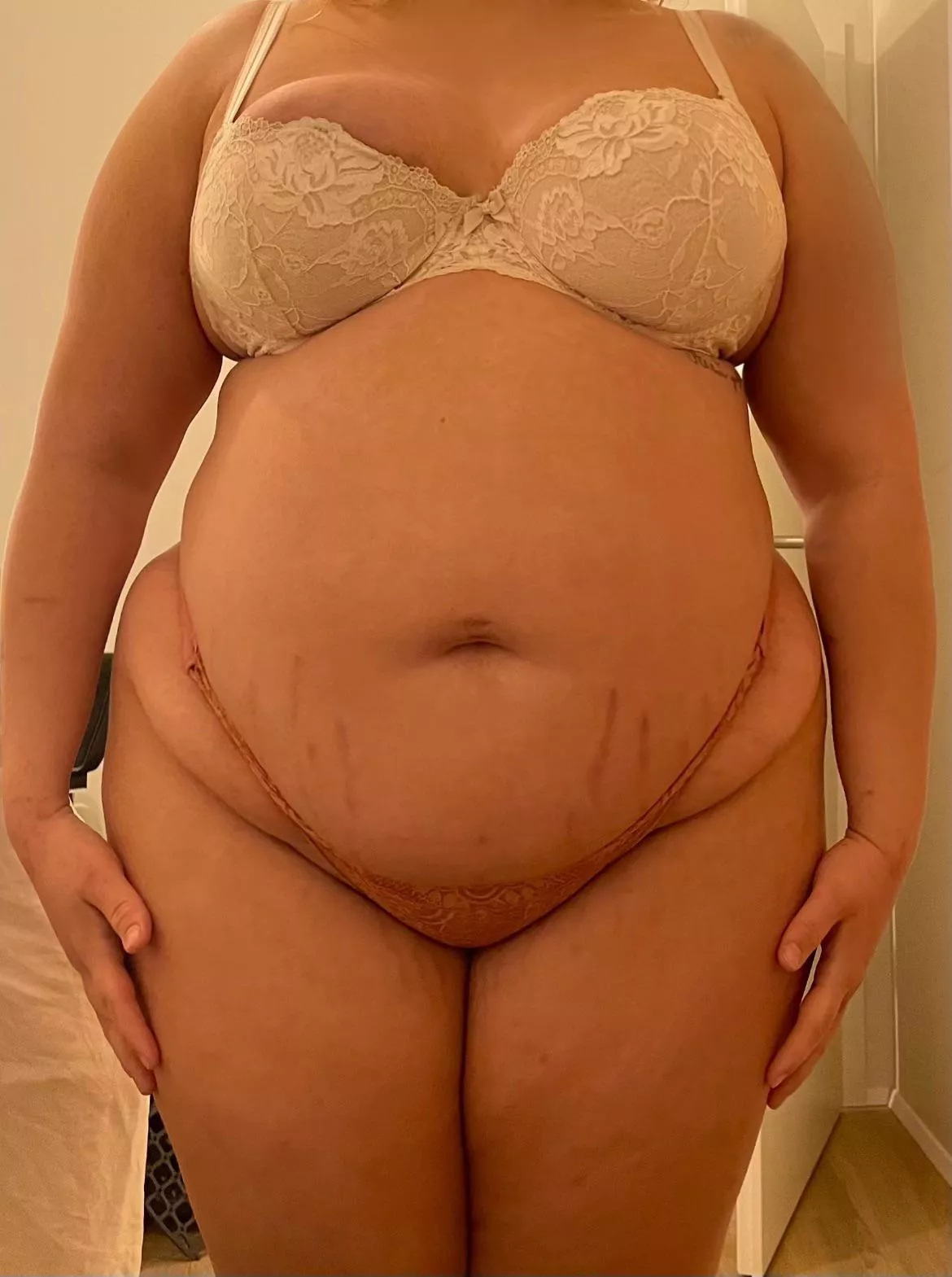 i’m really starting to getting that hourglass shape down, right?🙈