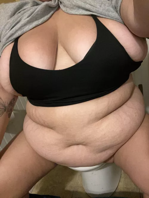 😅 nervous to post.. but this is me in all my BBW glory lol