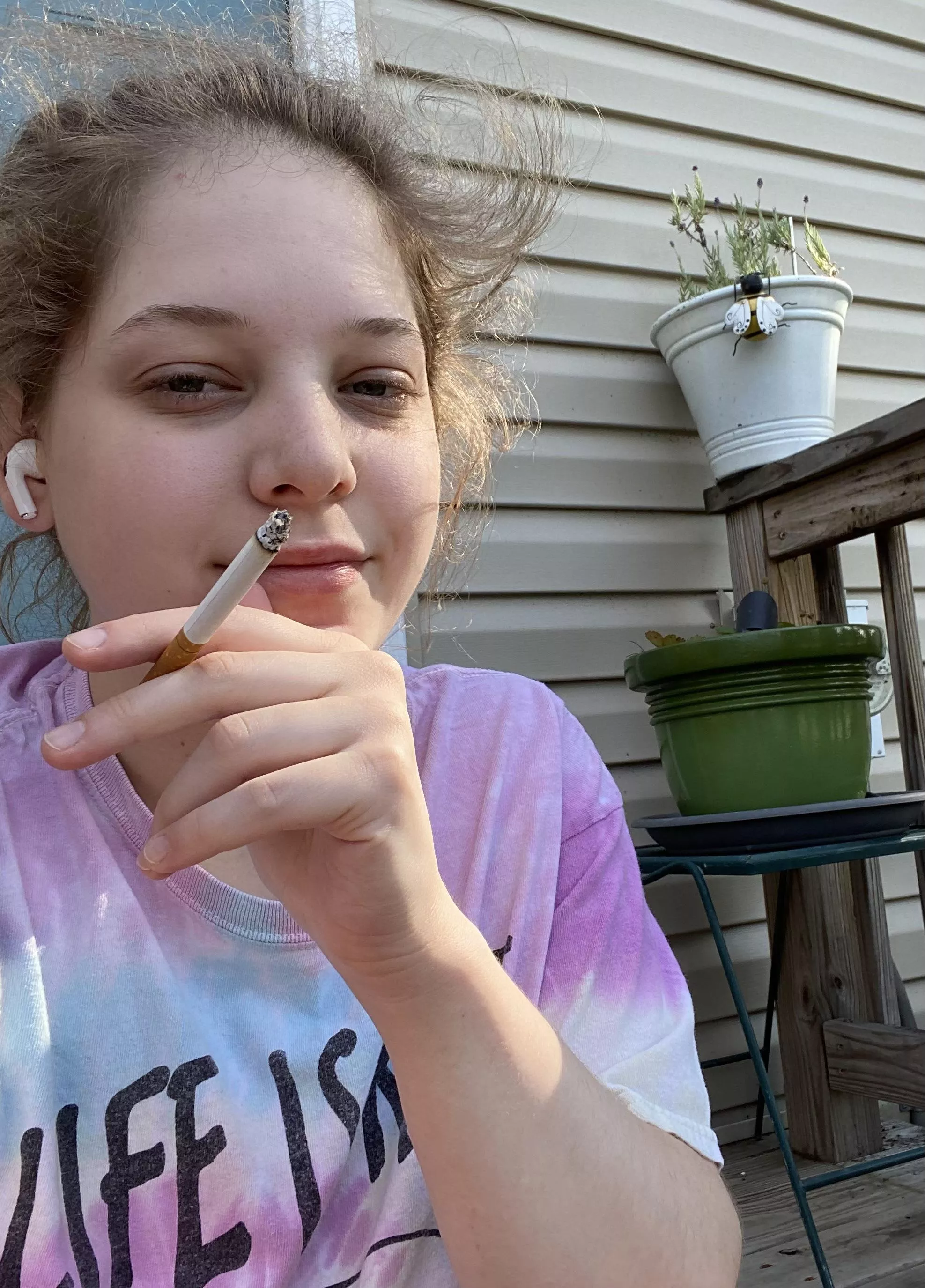 Nothing like that first cig in the morning! 💜