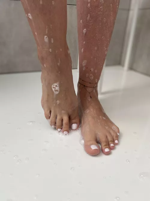 Taking care🦶🫧🌸