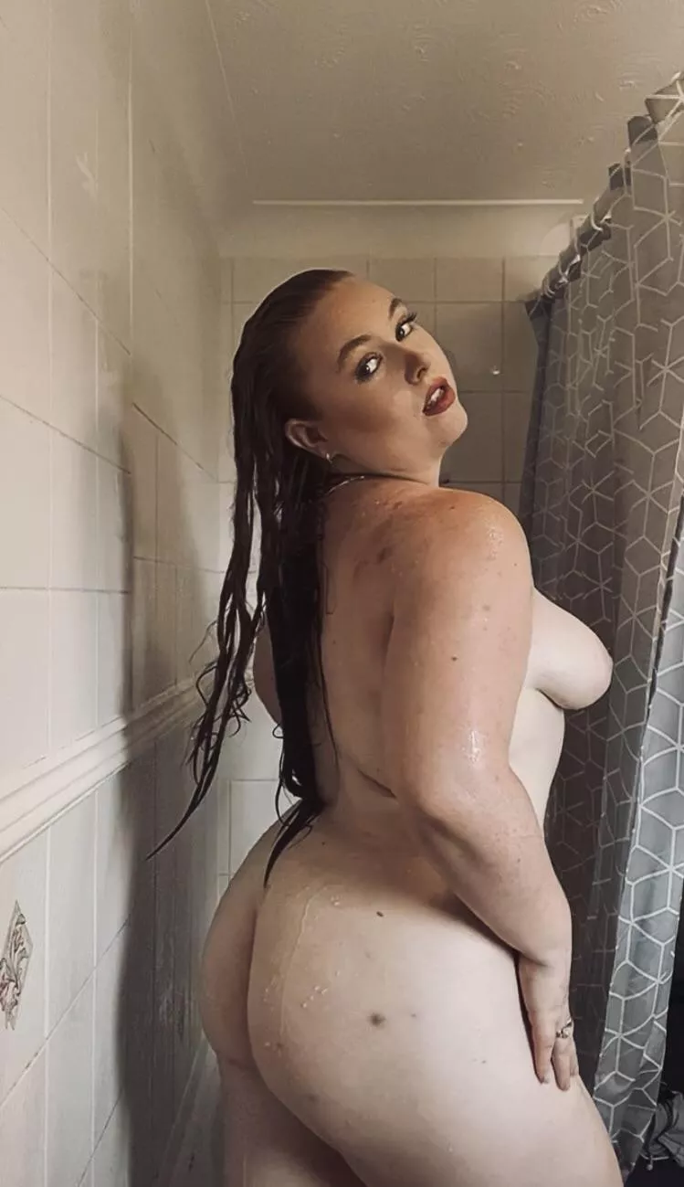 Who doesn’t love a wet redhead