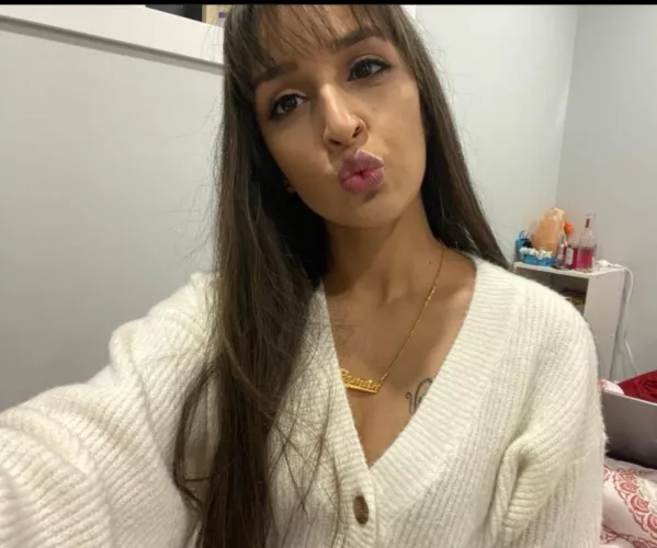 Would you tag team my gf before college economics class or after?