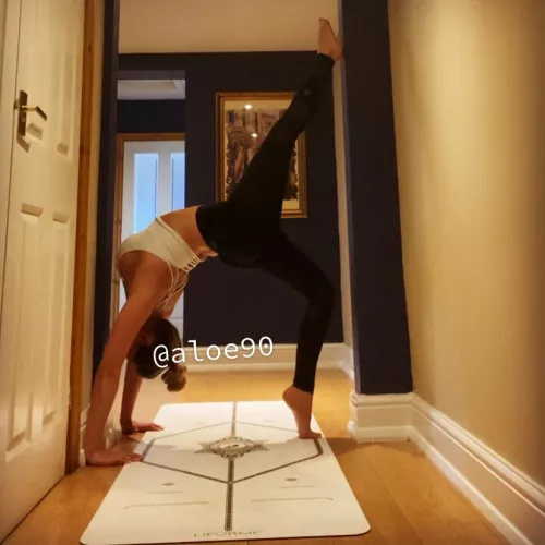 Back bend/chest opening 🙏🌸