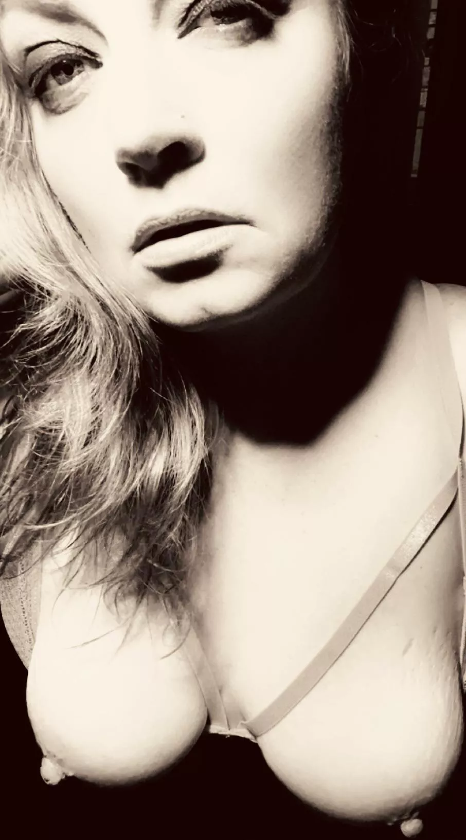 Happy fuck my Titties Tuesday (f)