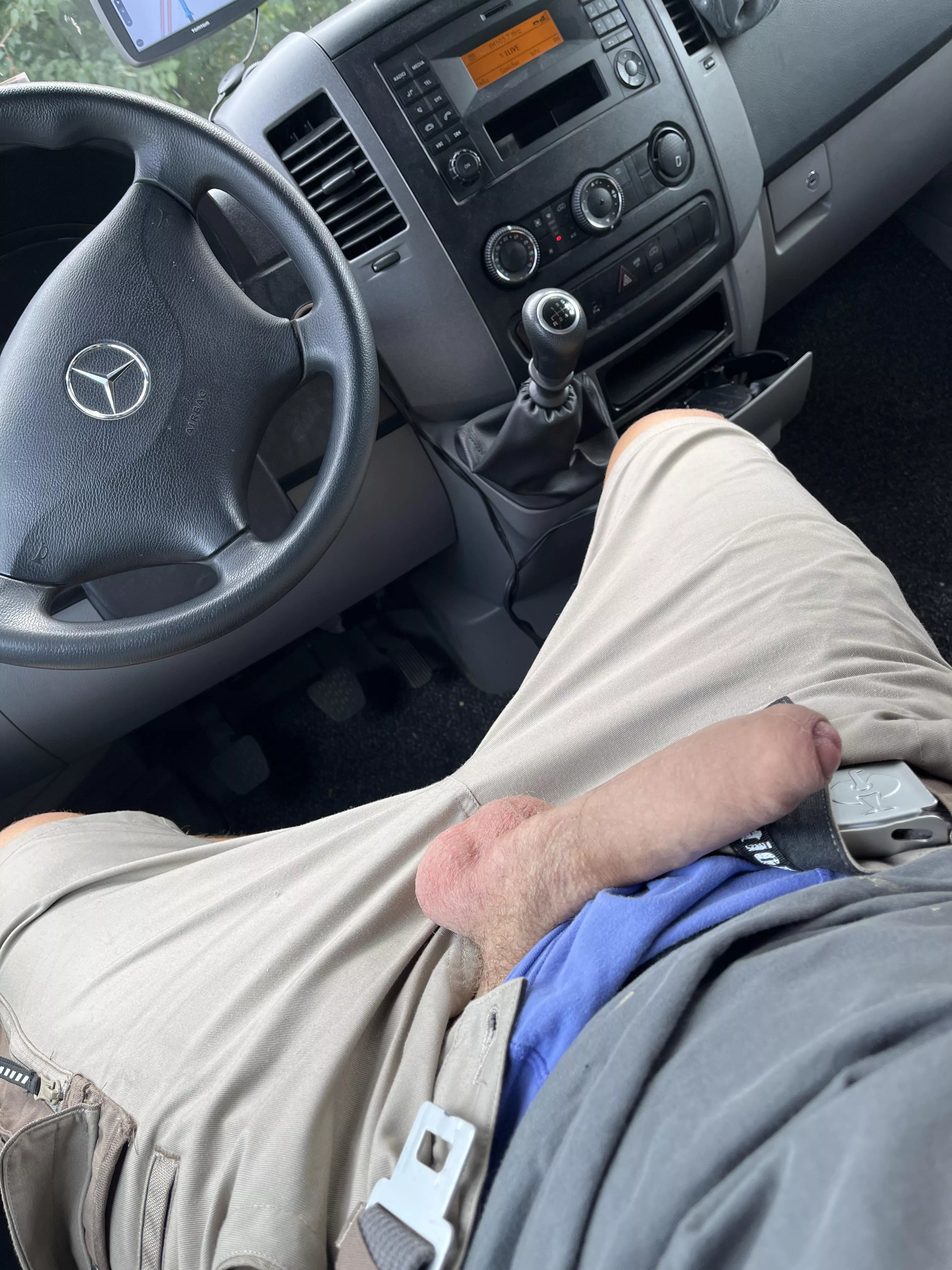 Hope someone who walks up to my open window can’t resist while I’m taking a nap 💤💦