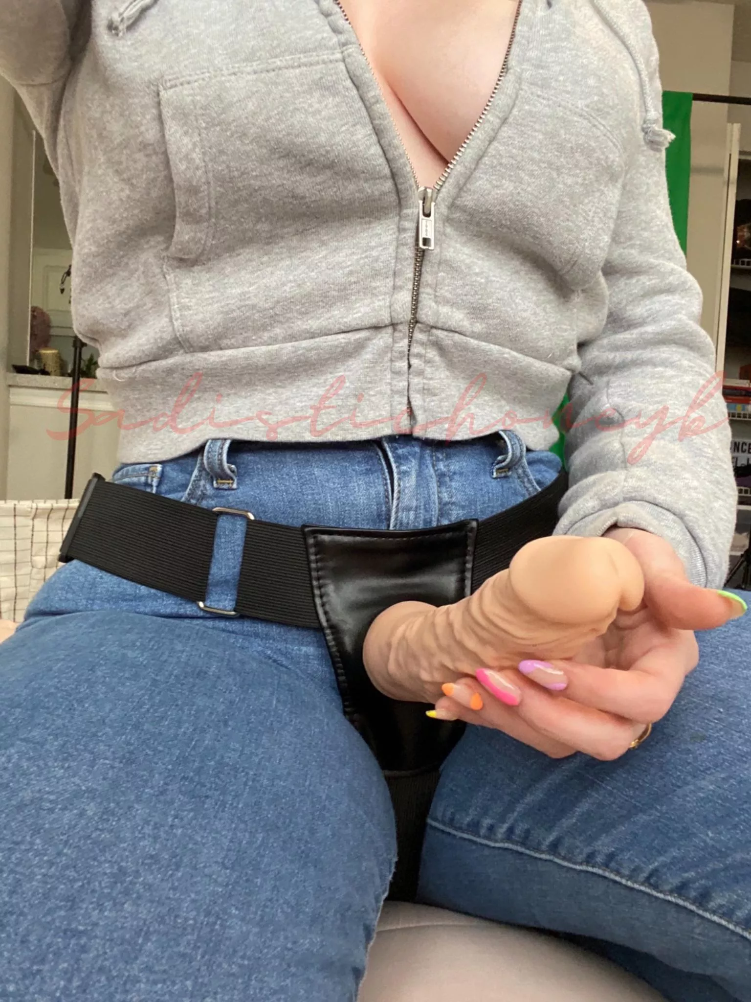 Real men don’t take cock but let’s face it you were never a real man [domme]