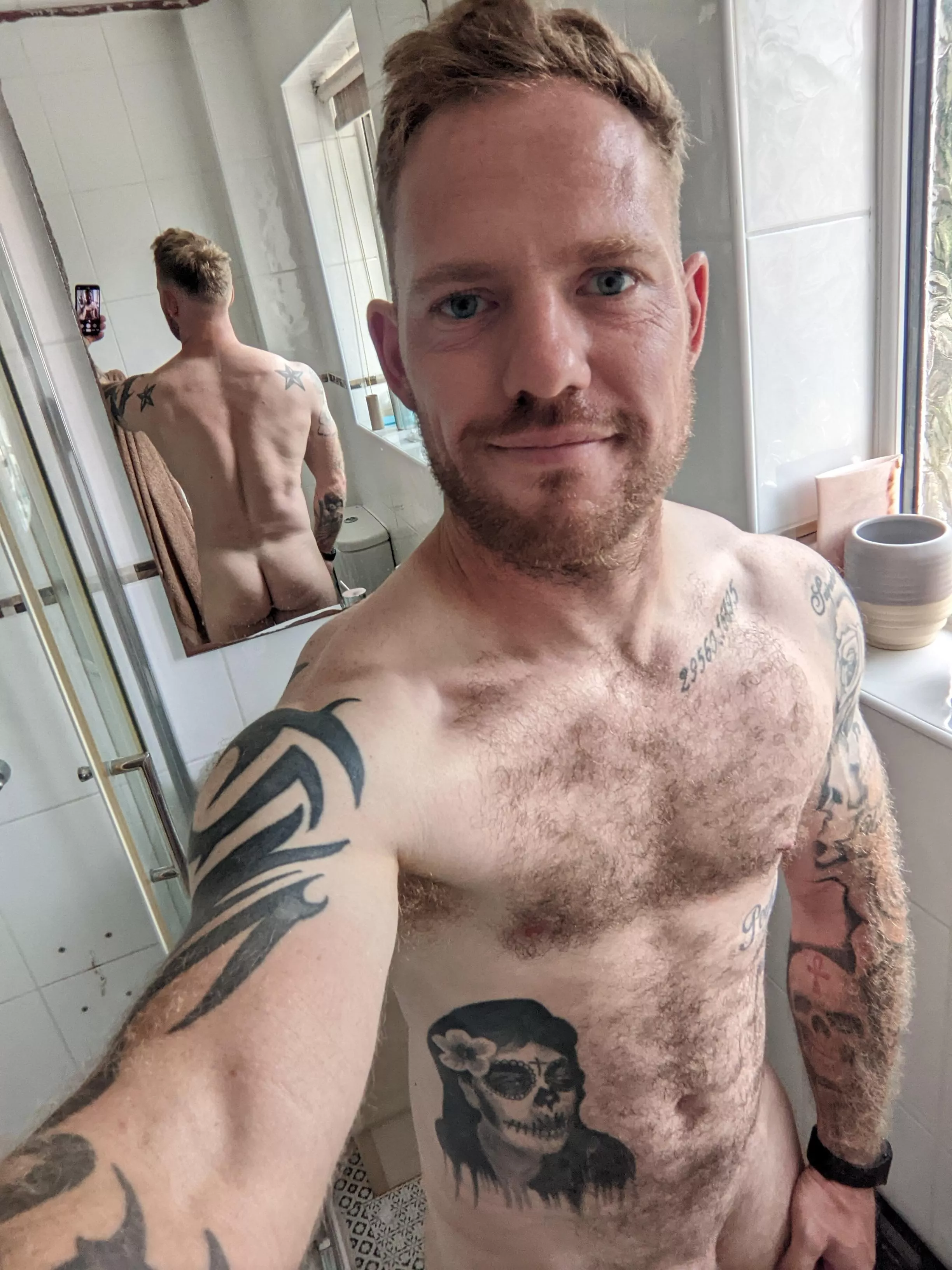 sometimes I look happy but I feel sad. Happy hump day everyone ❤️