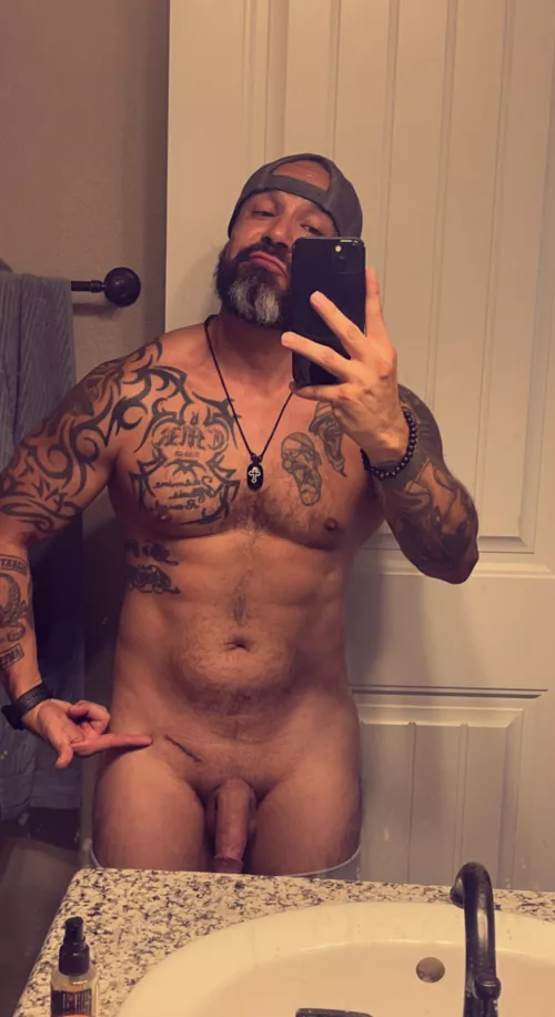 [42] How’s my hernia scar coming along? Who wants to help “nurse” me back to 100%