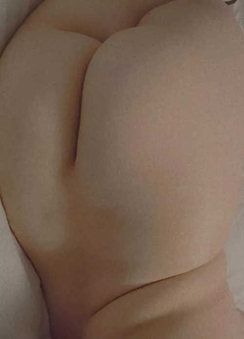 F 25, 5'5, 210 lbs. Lost all self esteem after a break up