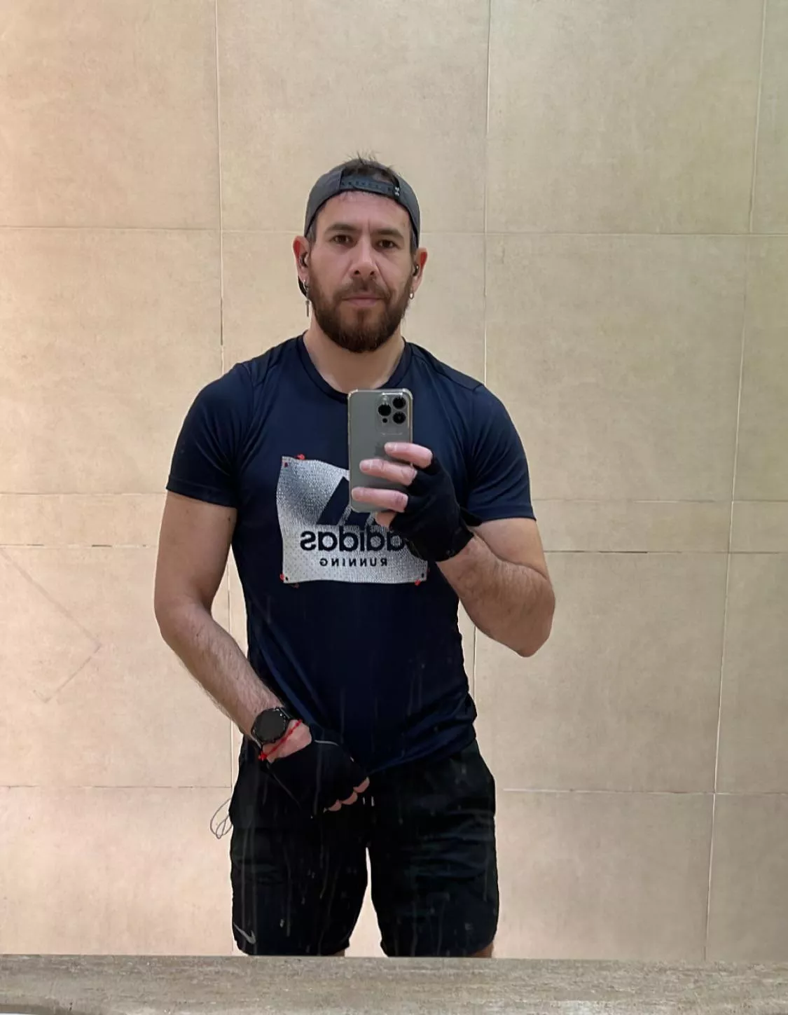 good morning, training ready, now to work, have a nice day🤗