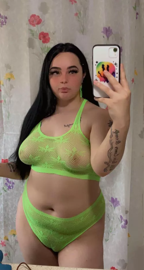 If you were my best friends boyfriend and I sent you this what would you do?