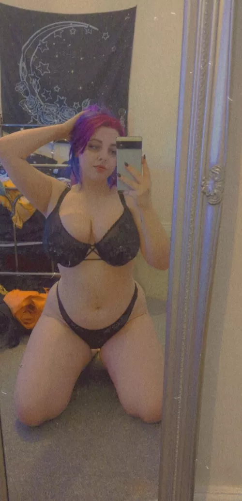 my self confidence is at a low right now but at least I've got these good thighs