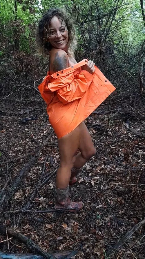 this 46 female lumberjack loves 420, the outdoors and teasing you as much as you'll allow