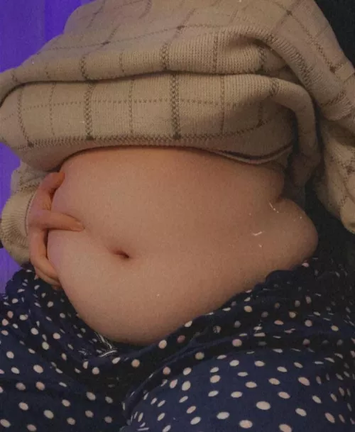 I've been making a lot of progress with my gaining so far...I wonder if you can see it🥰🥰