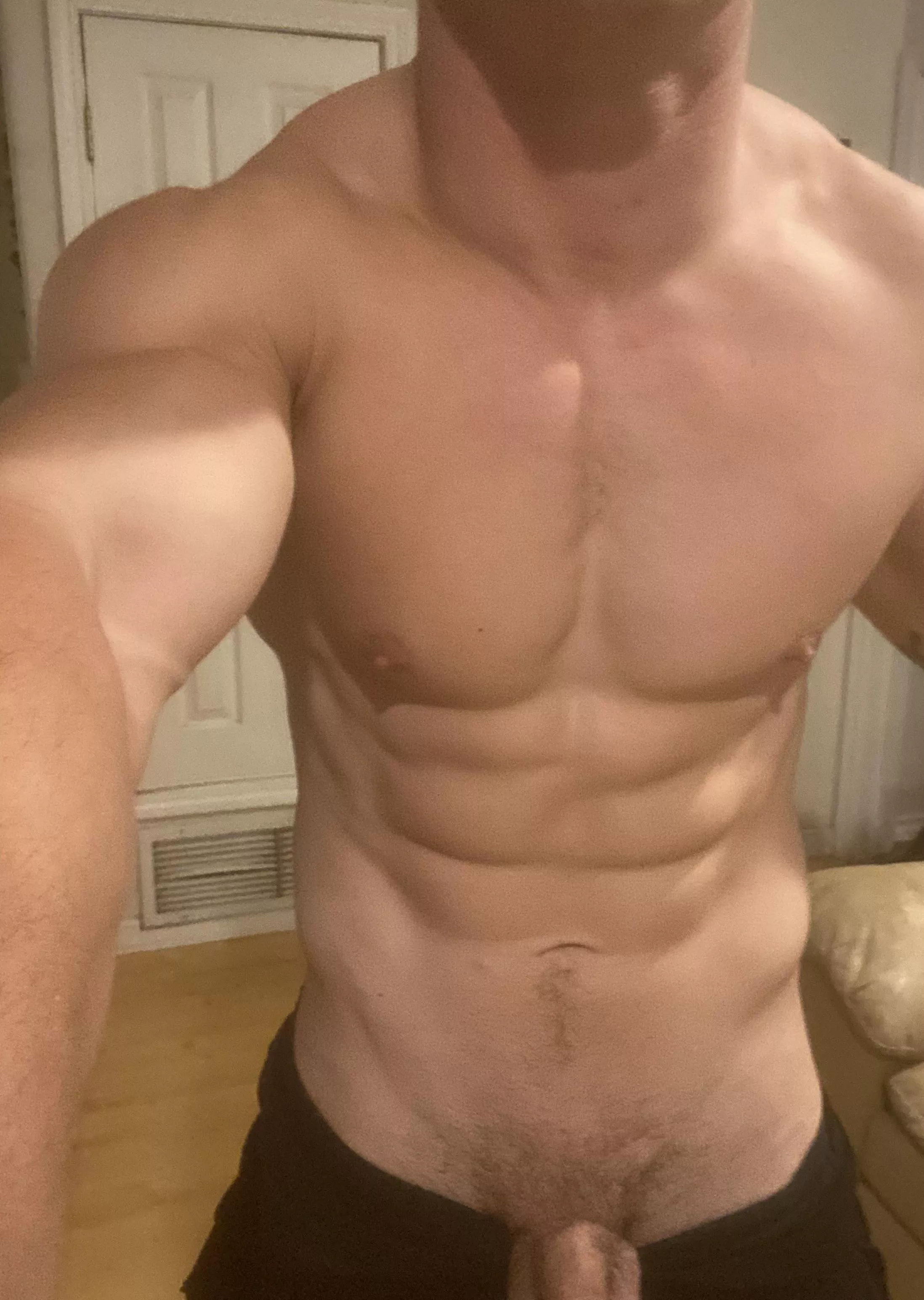 M22 6ft 200lbs for anyone wondering💪🏼