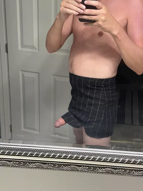 Peeking from under my new skirt 🙈