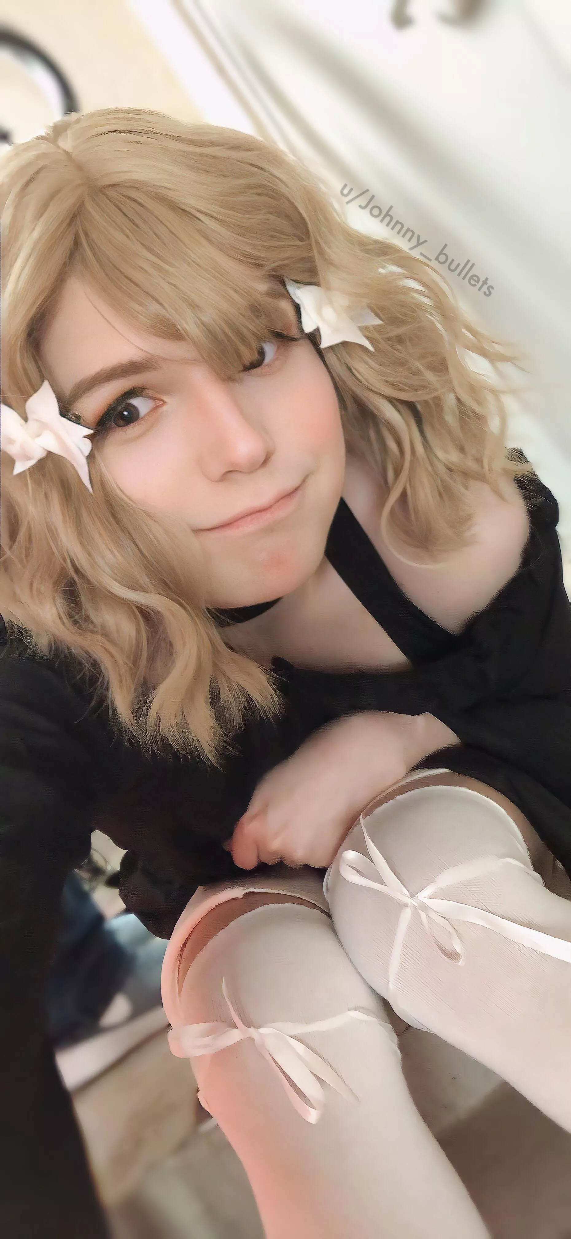 *scoffs* lol anyway excited about the convention San Japan I’m at today! Have you been to a con?