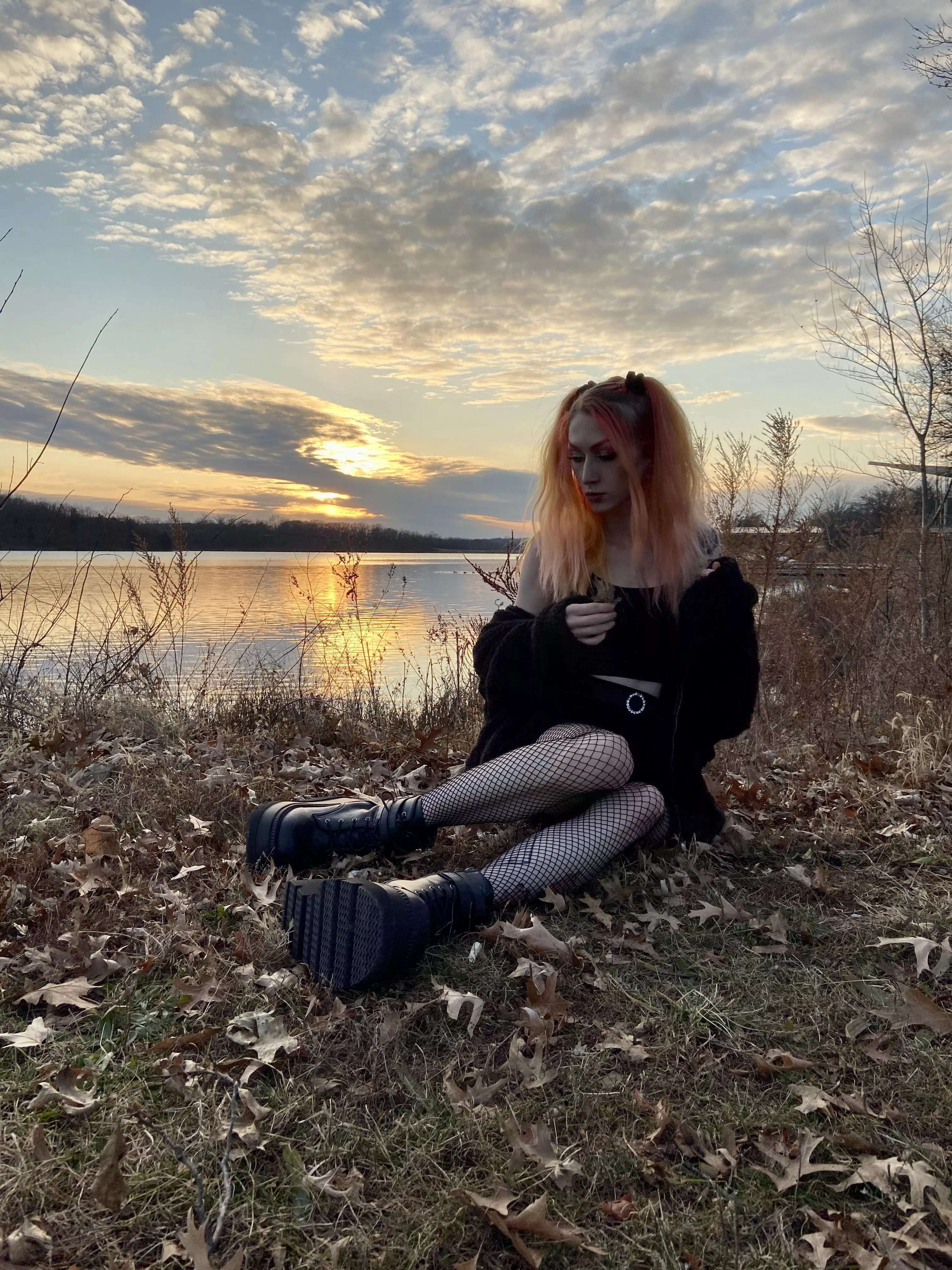 Are you excited for the leaves to change or are you more of a summer person? 🍂🤗