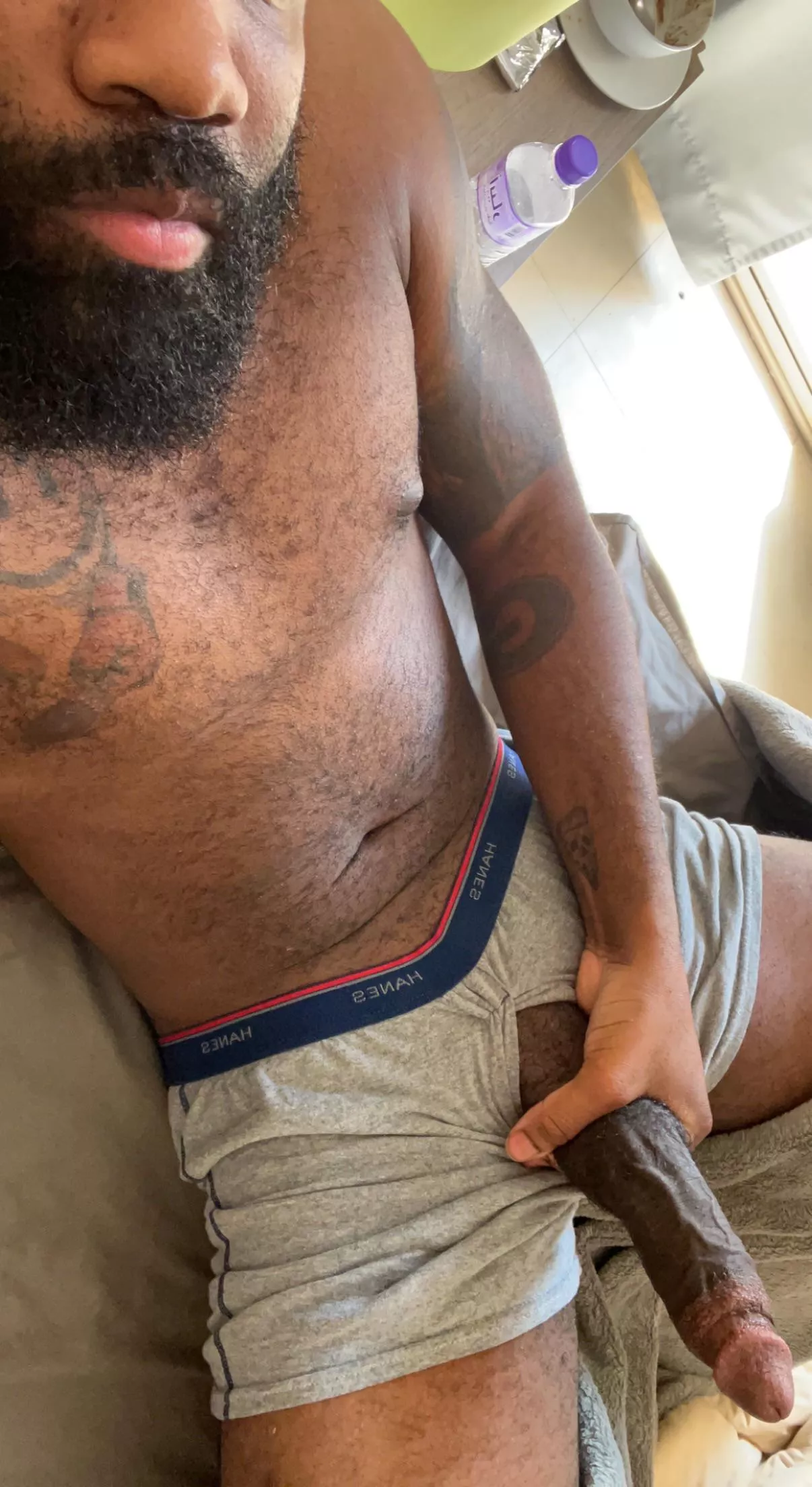 Bored who wants to come suck it?