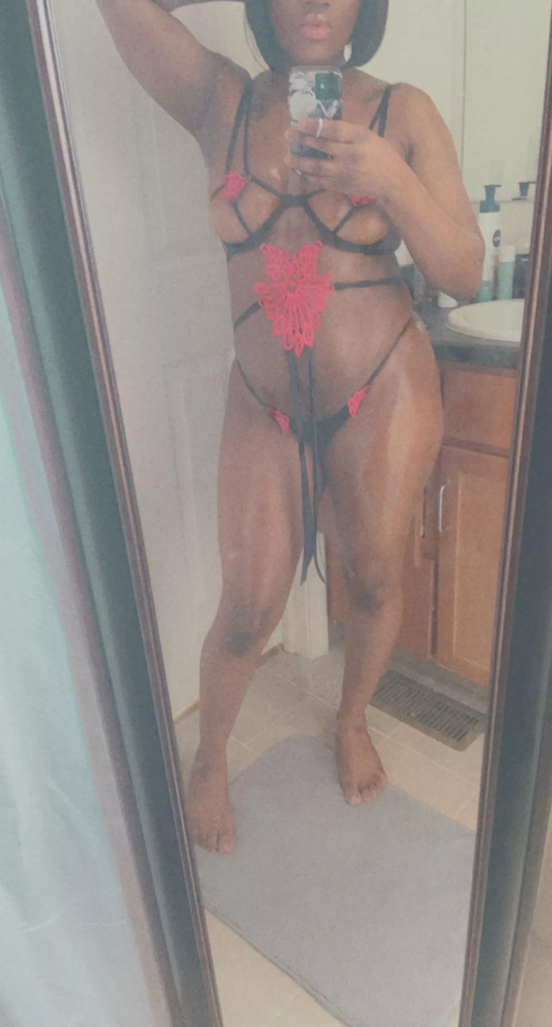 Chocolate ebony wife 32, Ebony Husband 31, couple pic trade together now.. Kik: RedRanger404 vids & pics ppl of color only. 👋🏾😏😊