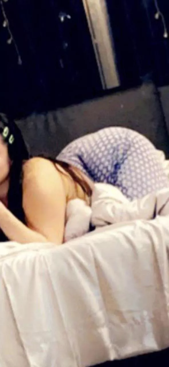 Damn my ass looks great in a mirror,I wonder if it looks better while being fucked in a mirror?