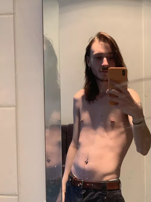 Feeling body positive and thought I’d share 🤠✨