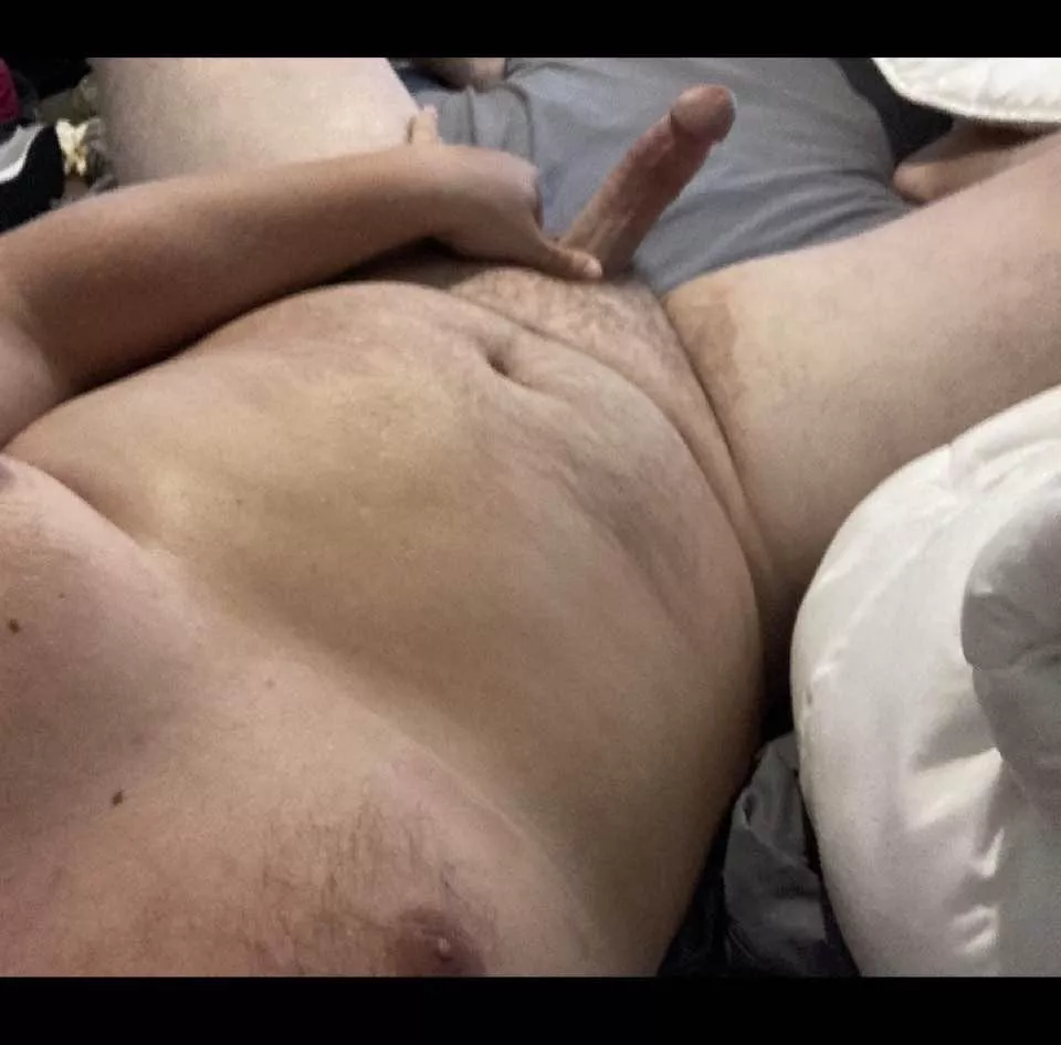 It’s was a long work day but excited for a long weekend, let me know if you like my Dadbod 😏