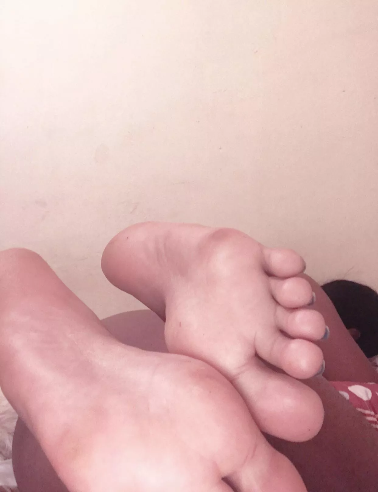 Lick my toes 🤤❤️