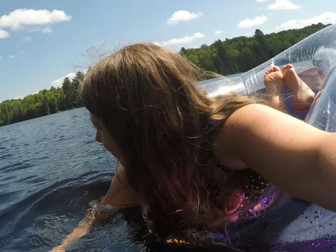 Someone cum tribute my friend so I can send it to her?