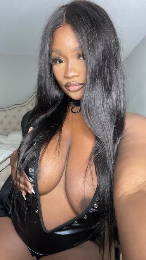 Wanna playyyyyy 😛💋 [novacandy]