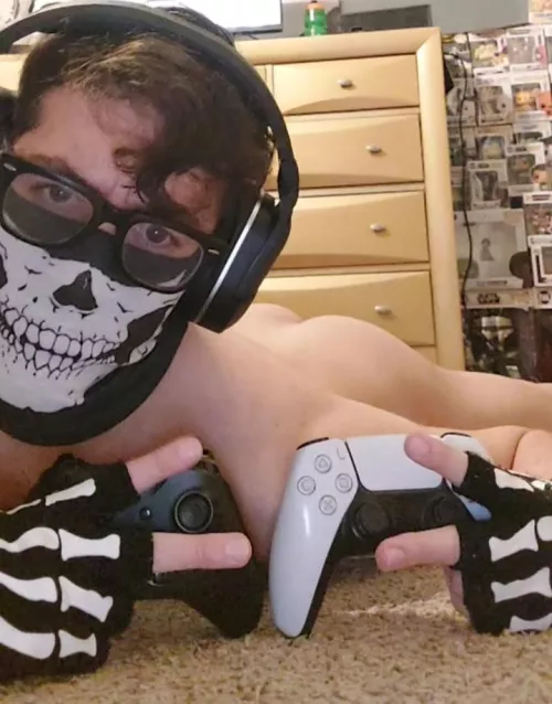 Would yall watch me stream nude ? 😳🍑