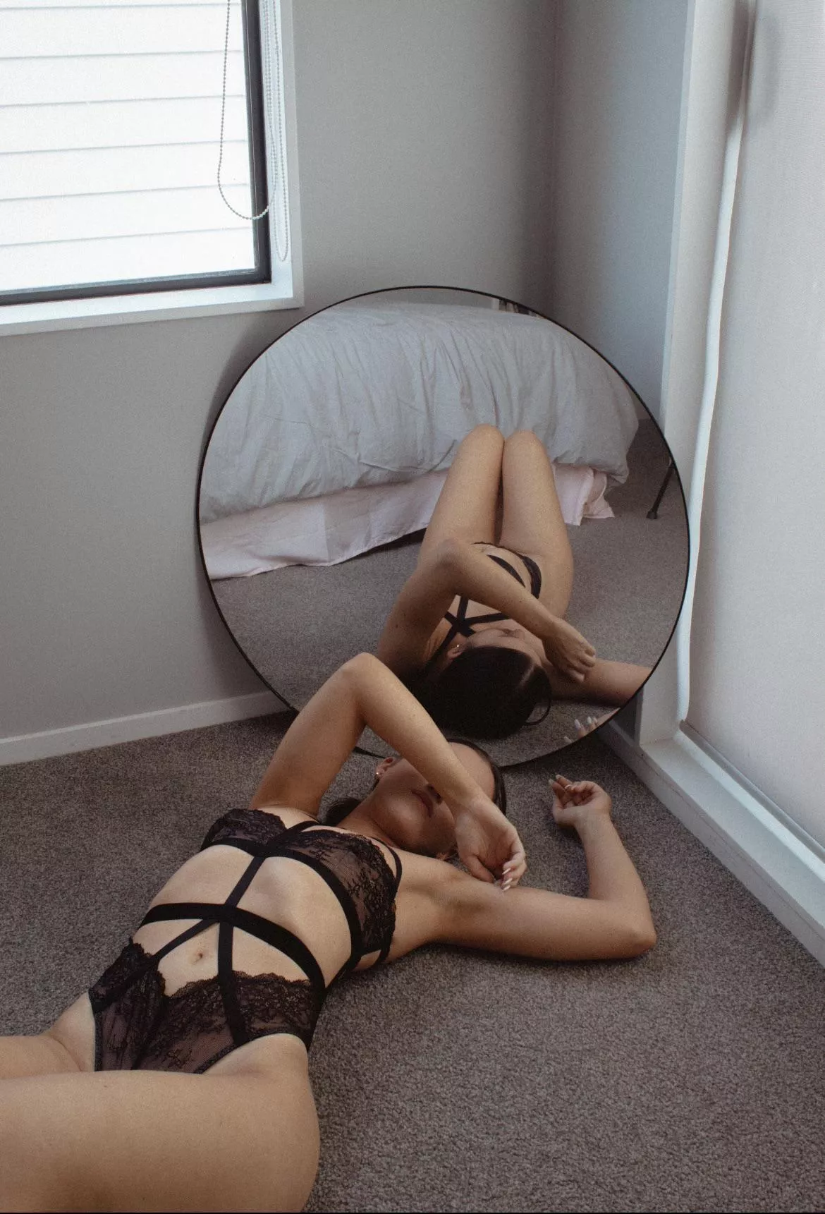 You walk in and I’m like this.. what do you do?😈