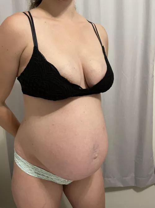 10 weeks to go! Knowing me it’s more like 12 though. Who can help me pass the time? 😏